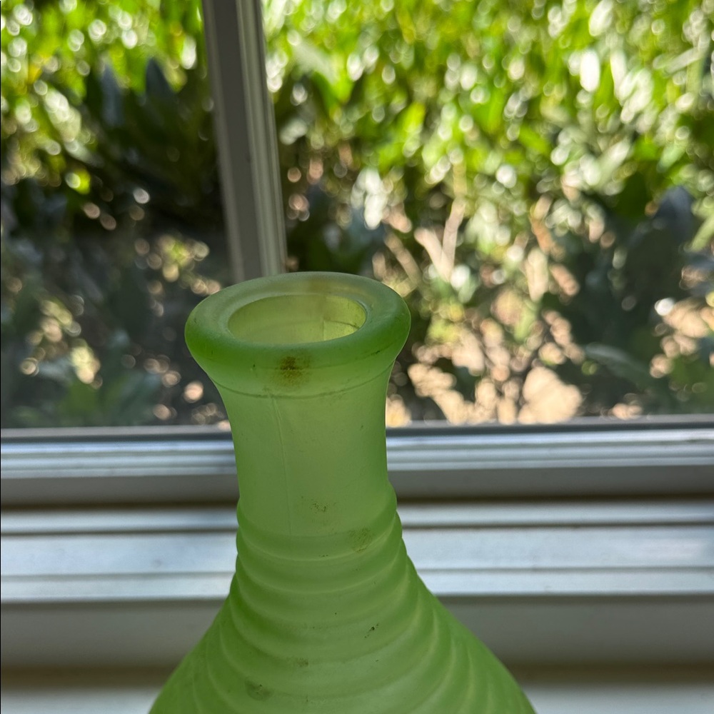 Vintage Uranium Glass Carafe Vase Frigidaire Green Satin Ribbed 1930s Bottle 9" - Picture 5 of 9